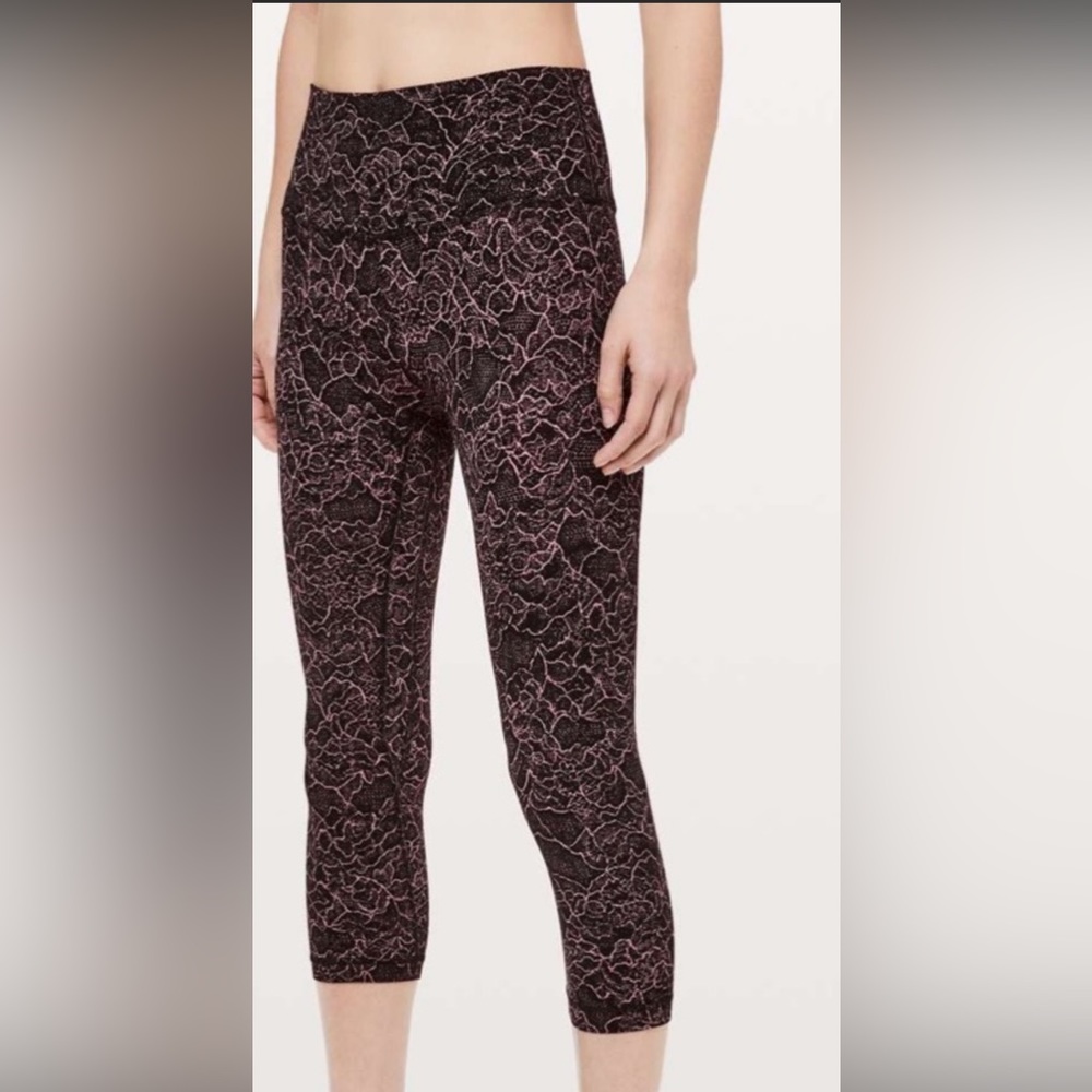 Lululemon Wunder Under crop pants, size 12